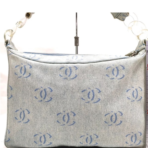 CHANEL CC DENIM SHOULDER BAG - Picture 2 of 12